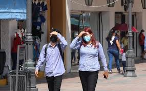 ¡Prepárense, regios! Monterrey enfrentará una ola de calor con temperaturas de hasta 45 grados esta semana